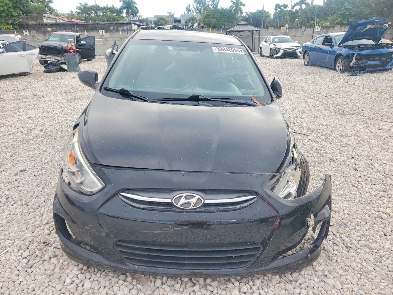 2017 HYUNDAI ACCENT SE photo 5