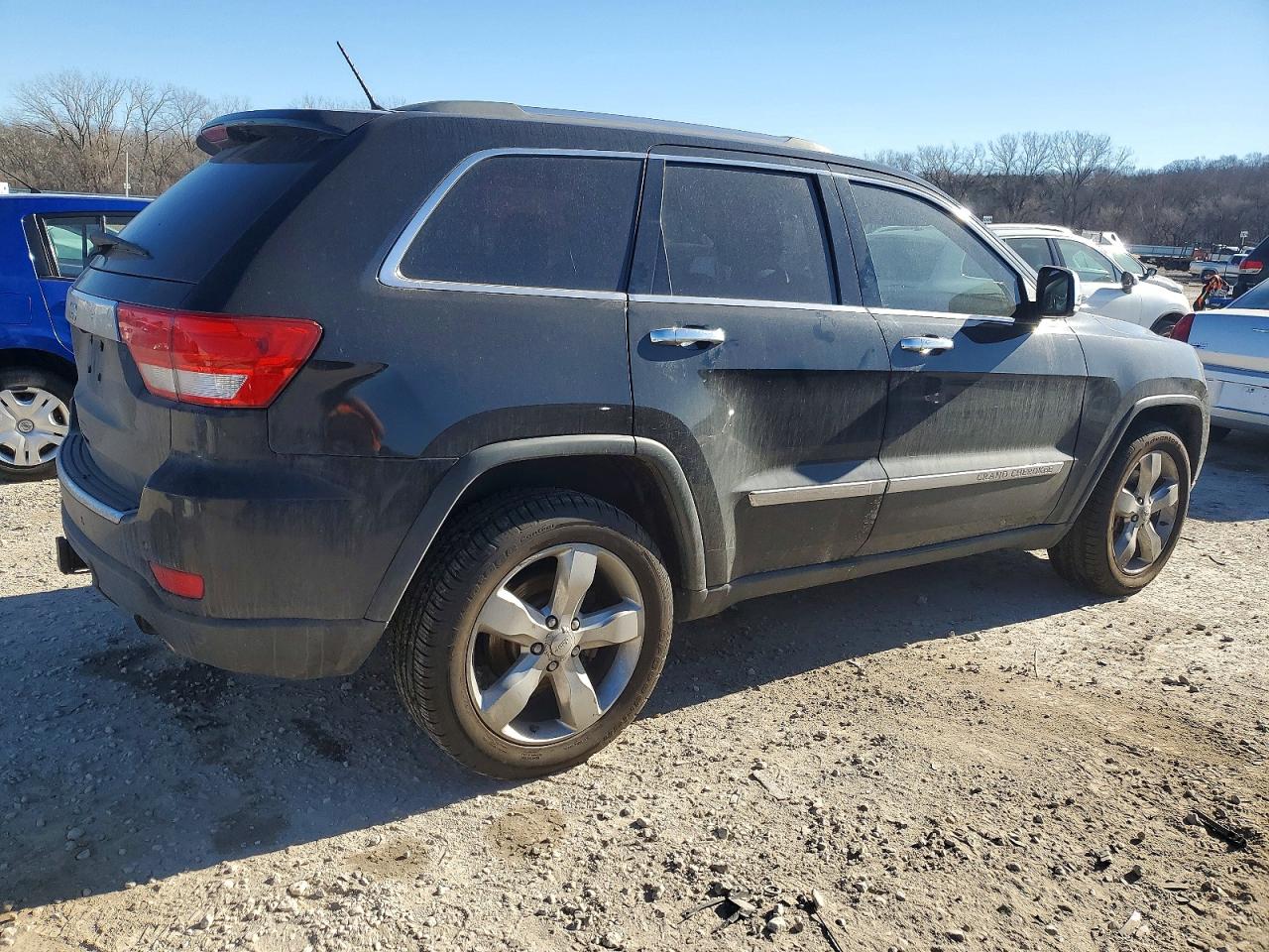 2011 JEEP GRAND CHEROKEE LIMITED photo 3