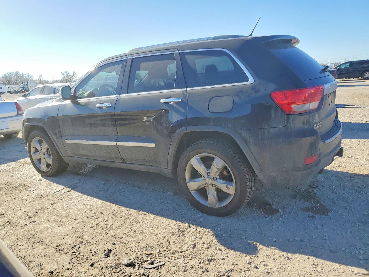 2011 JEEP GRAND CHEROKEE LIMITED photo 2