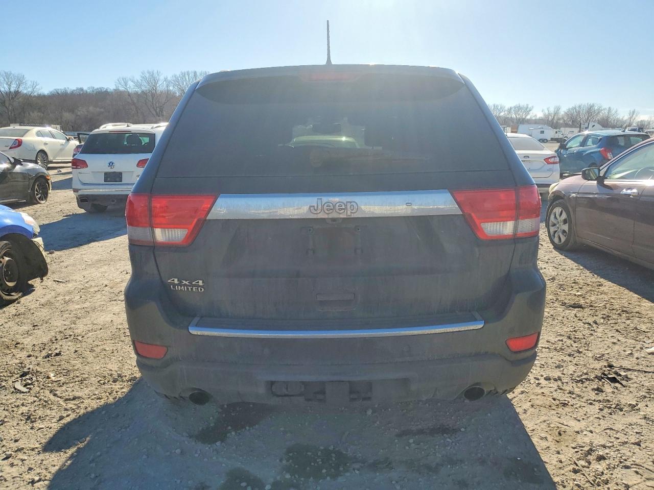 2011 JEEP GRAND CHEROKEE LIMITED photo 6