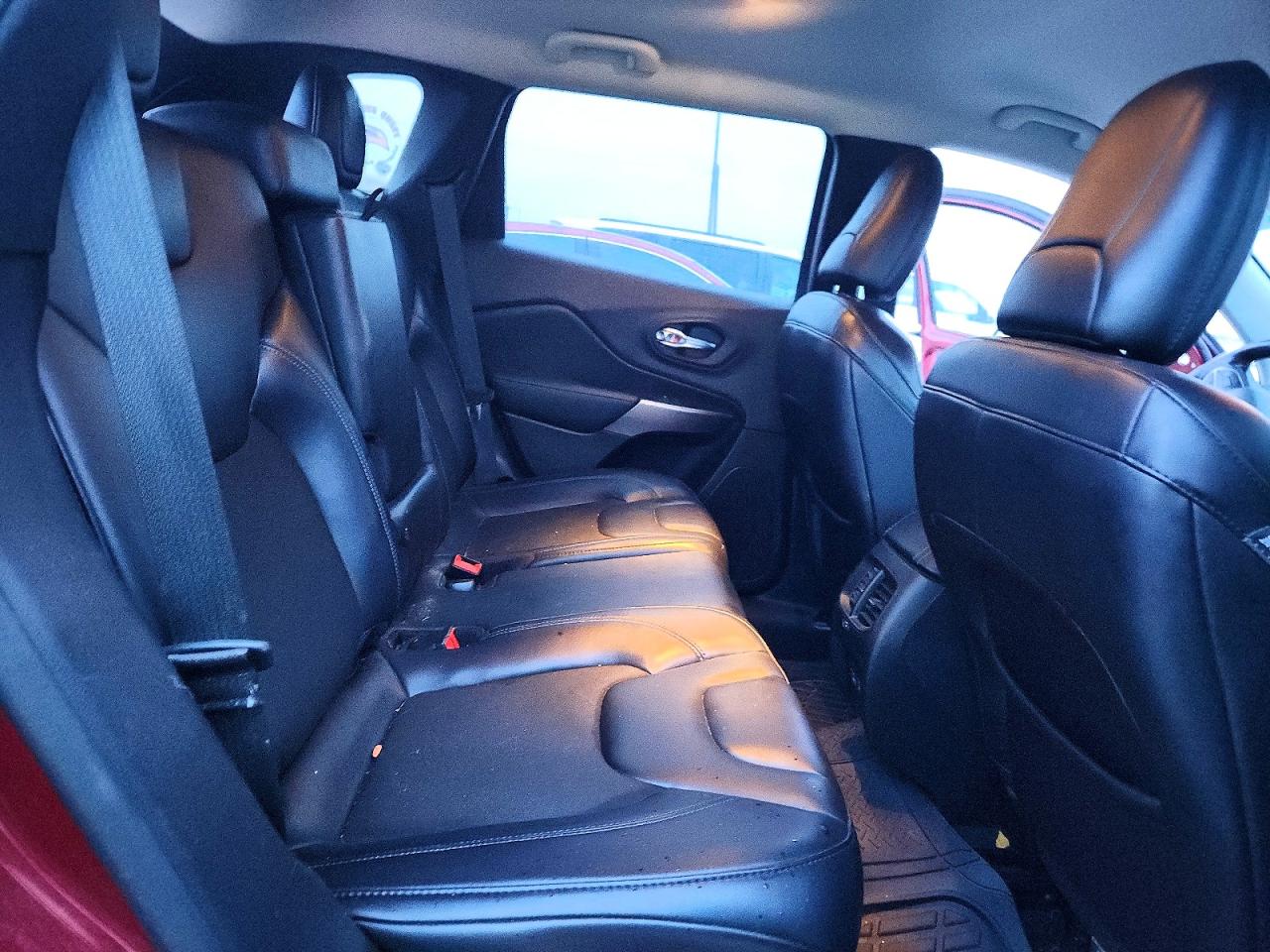 2021 JEEP CHEROKEE LATITUDE PLUS photo 10