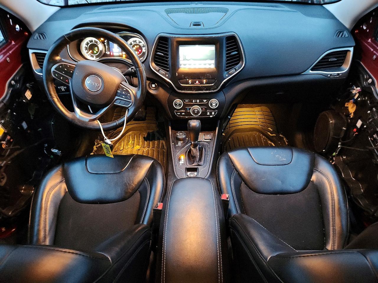 2021 JEEP CHEROKEE LATITUDE PLUS photo 8