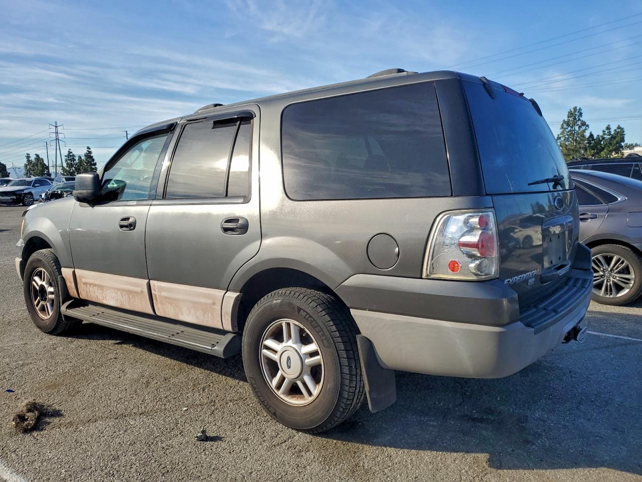 2003 FORD EXPEDITION XLT photo 2
