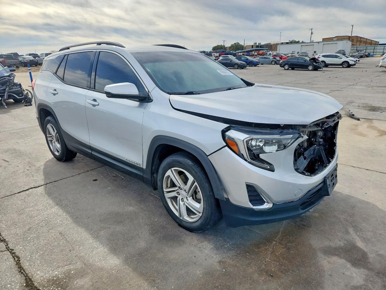 2018 GMC TERRAIN SLE photo 4