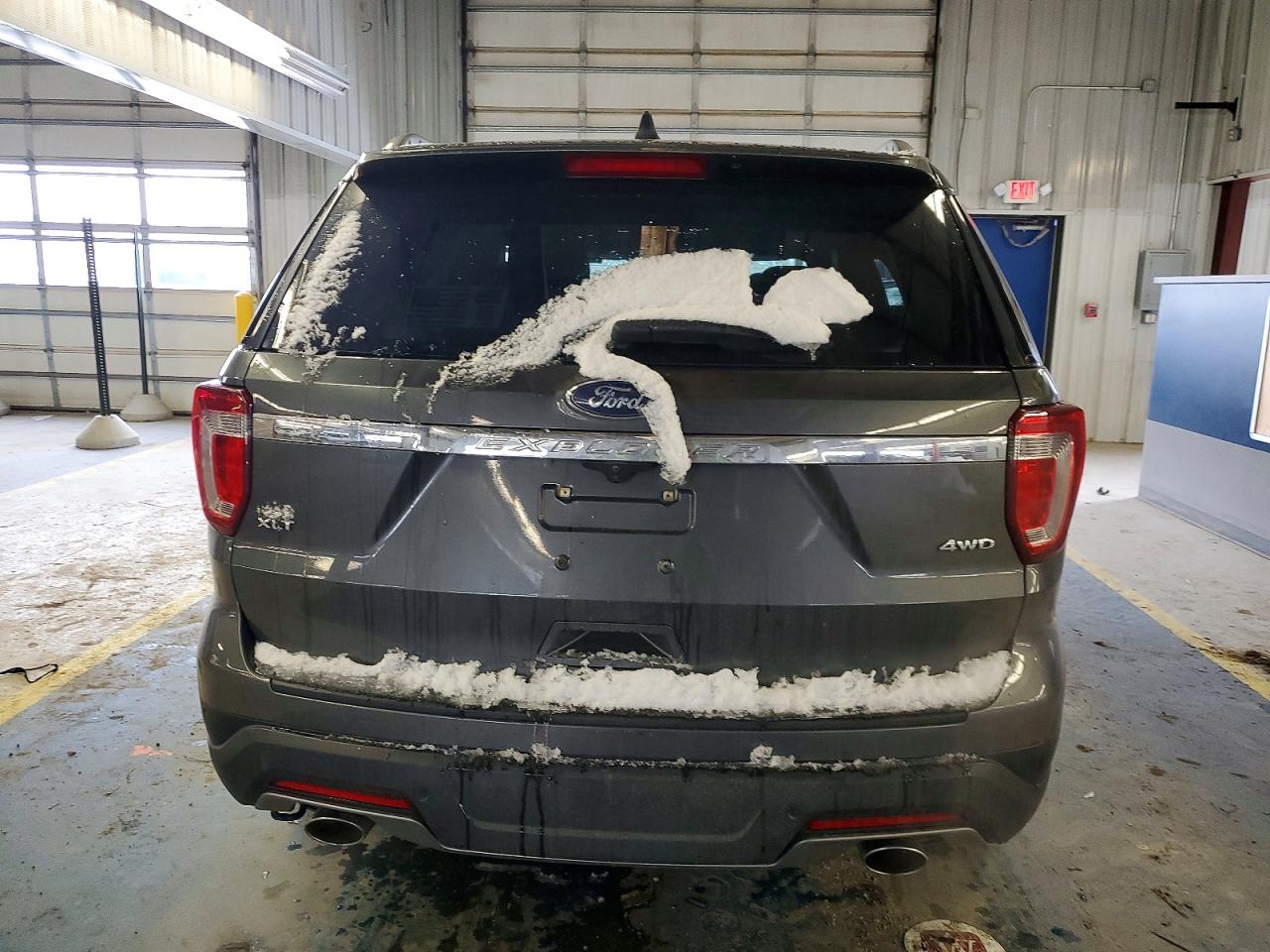 2018 FORD EXPLORER XLT photo 6
