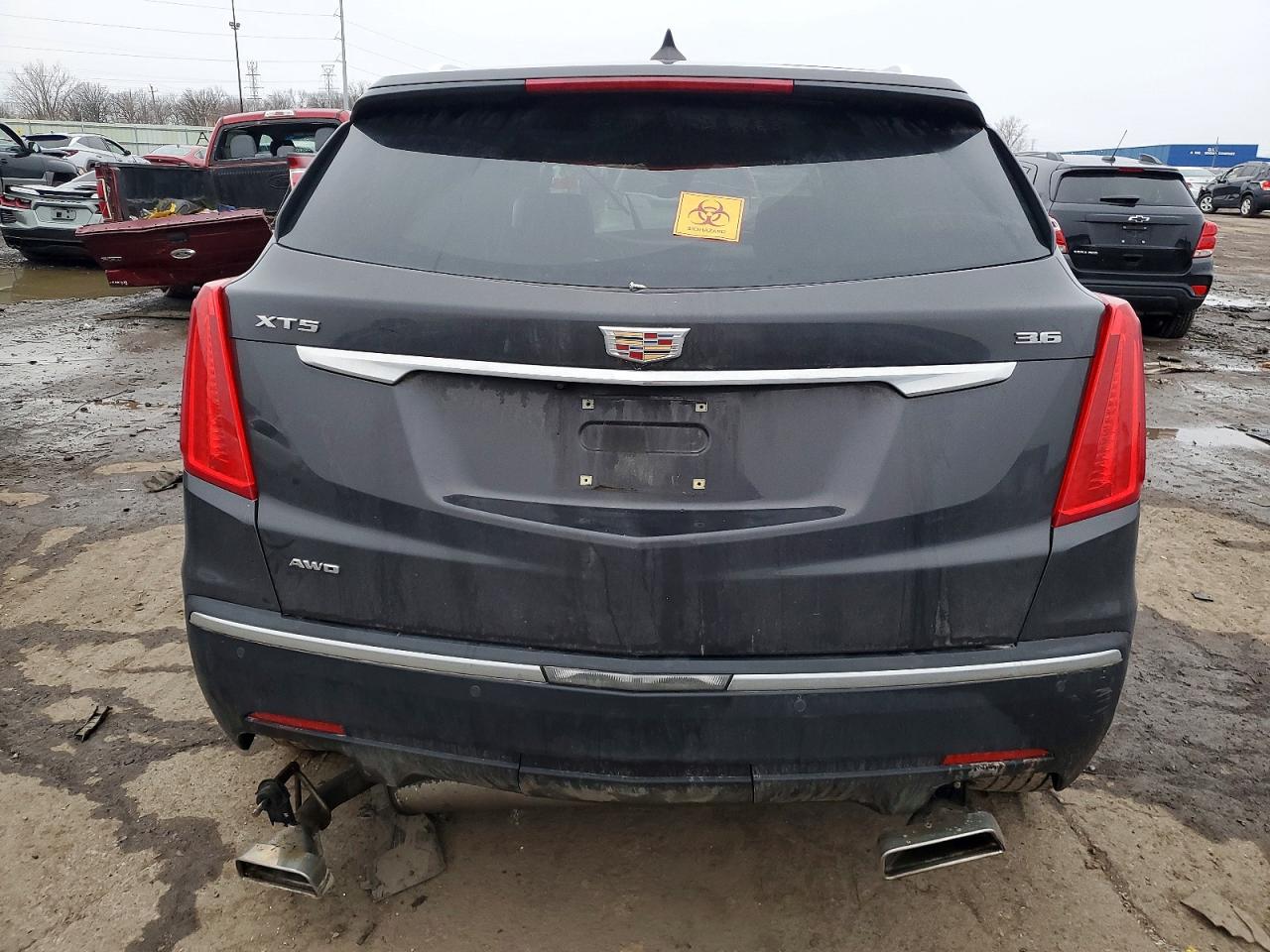 2017 CADILLAC XT5 LUXURY photo 6