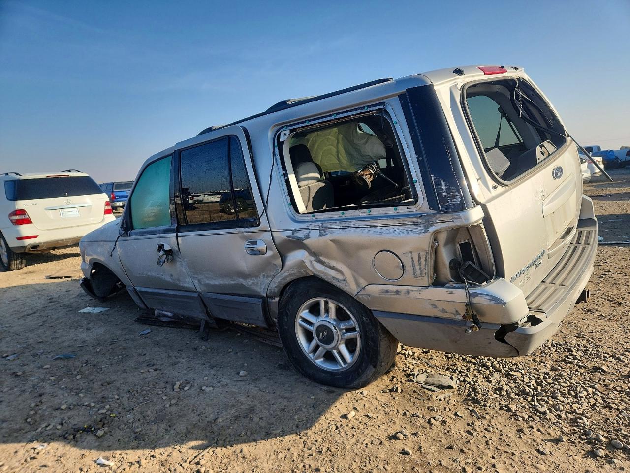 2003 FORD EXPEDITION XLT photo 2