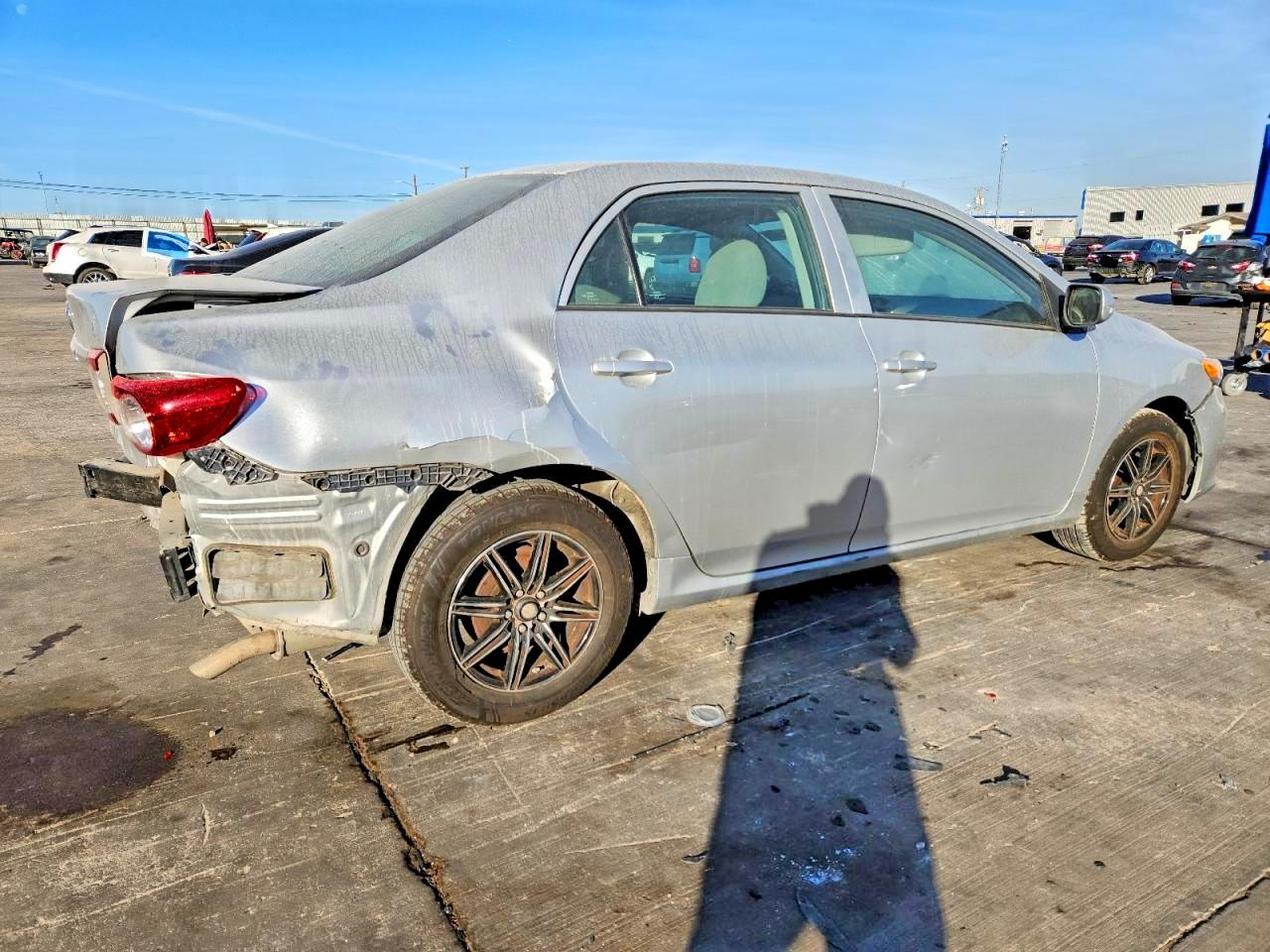 2013 TOYOTA COROLLA BASE photo 3