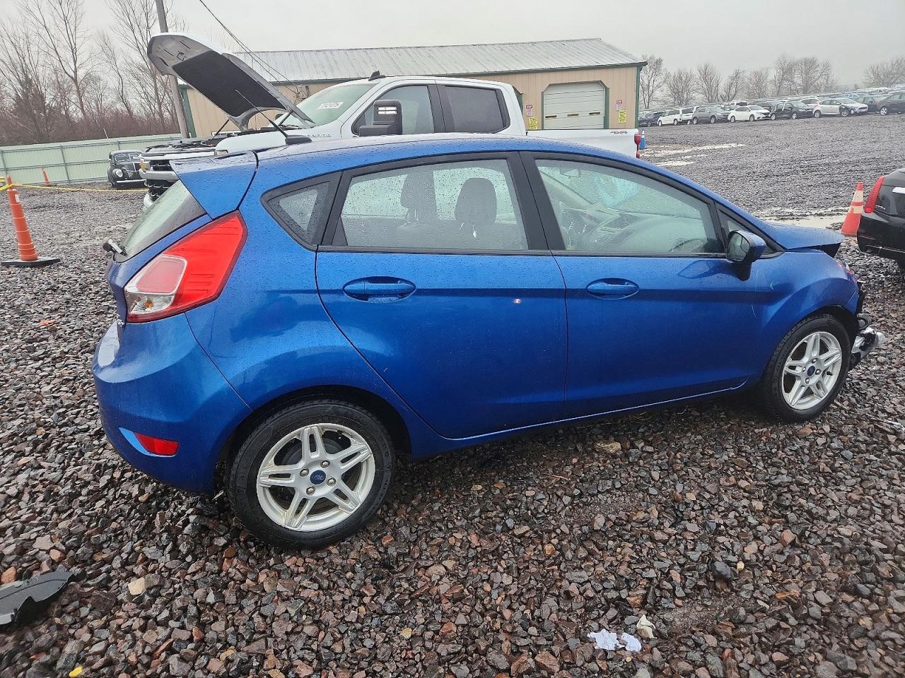 2019 FORD FIESTA SE photo 3