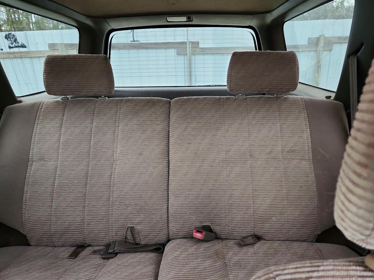 1997 TOYOTA 4RUNNER SR5 photo 10