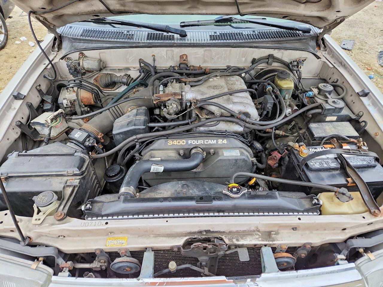 1997 TOYOTA 4RUNNER SR5 photo 12