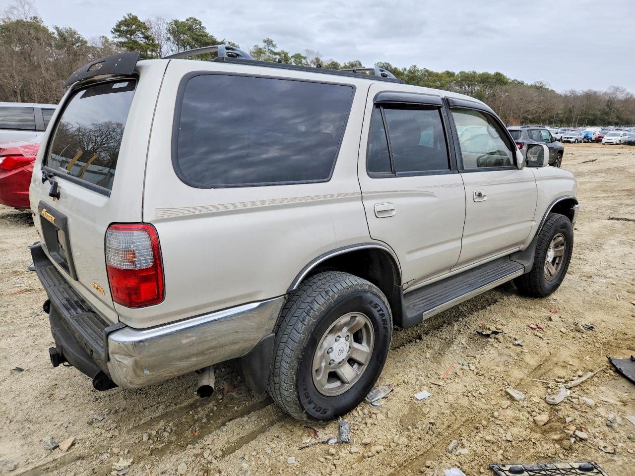 1997 TOYOTA 4RUNNER SR5 photo 3