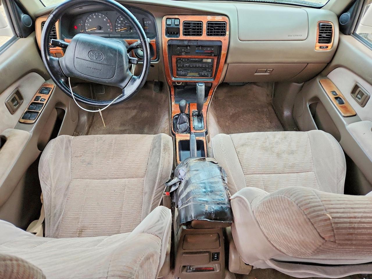 1997 TOYOTA 4RUNNER SR5 photo 8