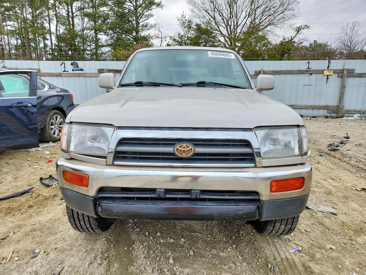 1997 TOYOTA 4RUNNER SR5 photo 5