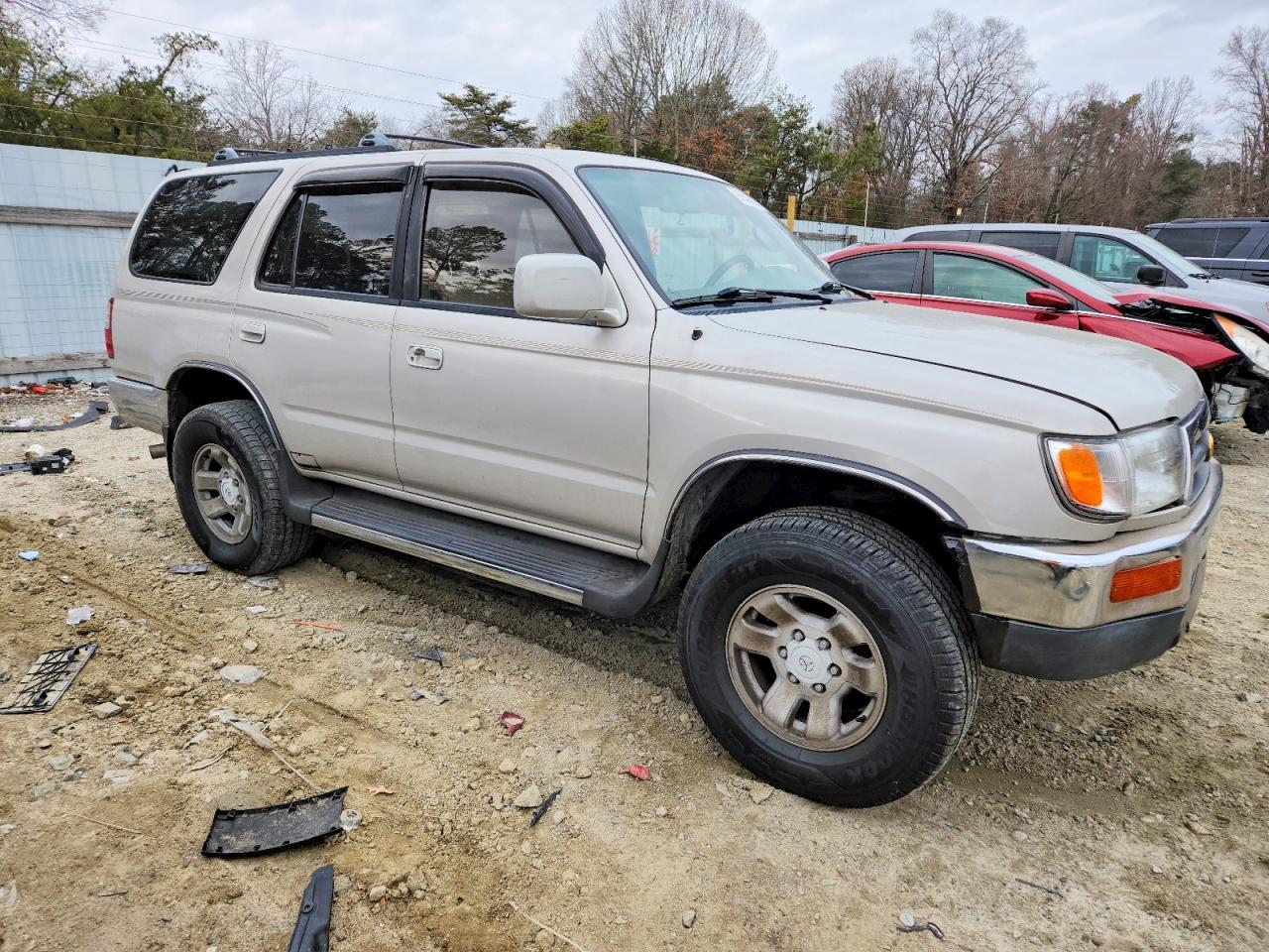 1997 TOYOTA 4RUNNER SR5 photo 4