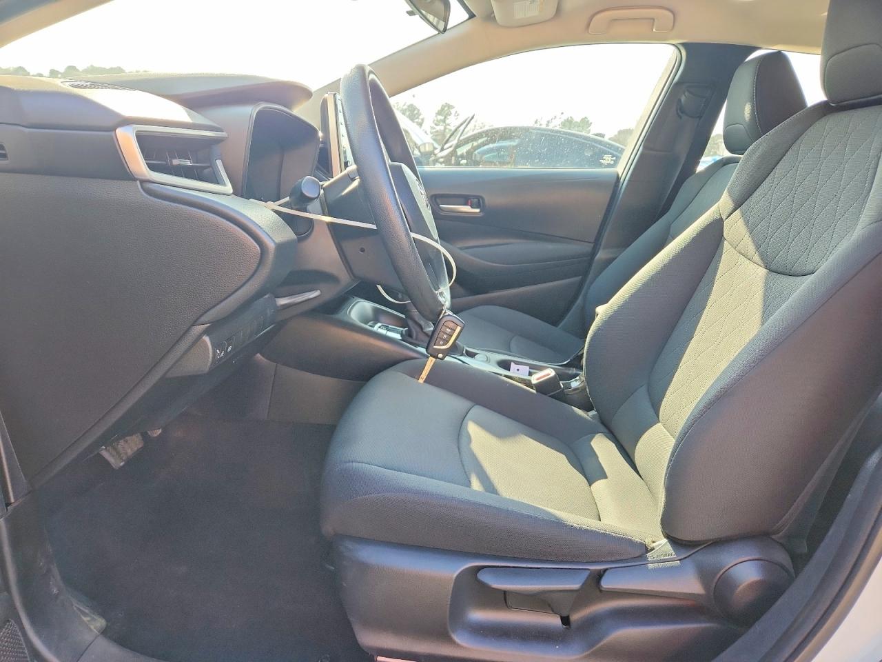 2020 TOYOTA COROLLA LE photo 7