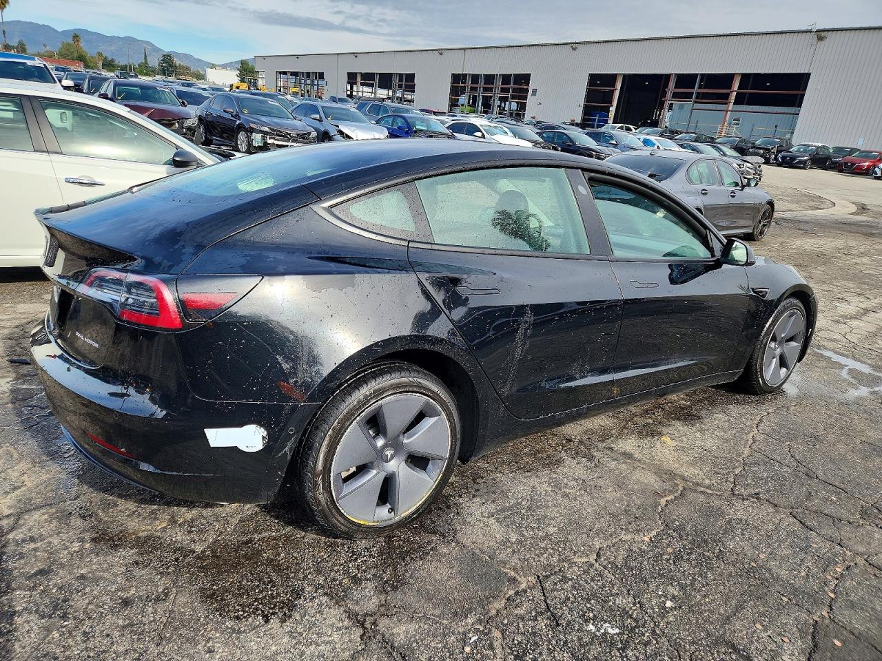 2022 TESLA MODEL 3 photo 3