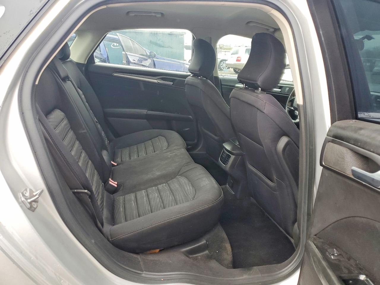 2016 FORD FUSION SE photo 10