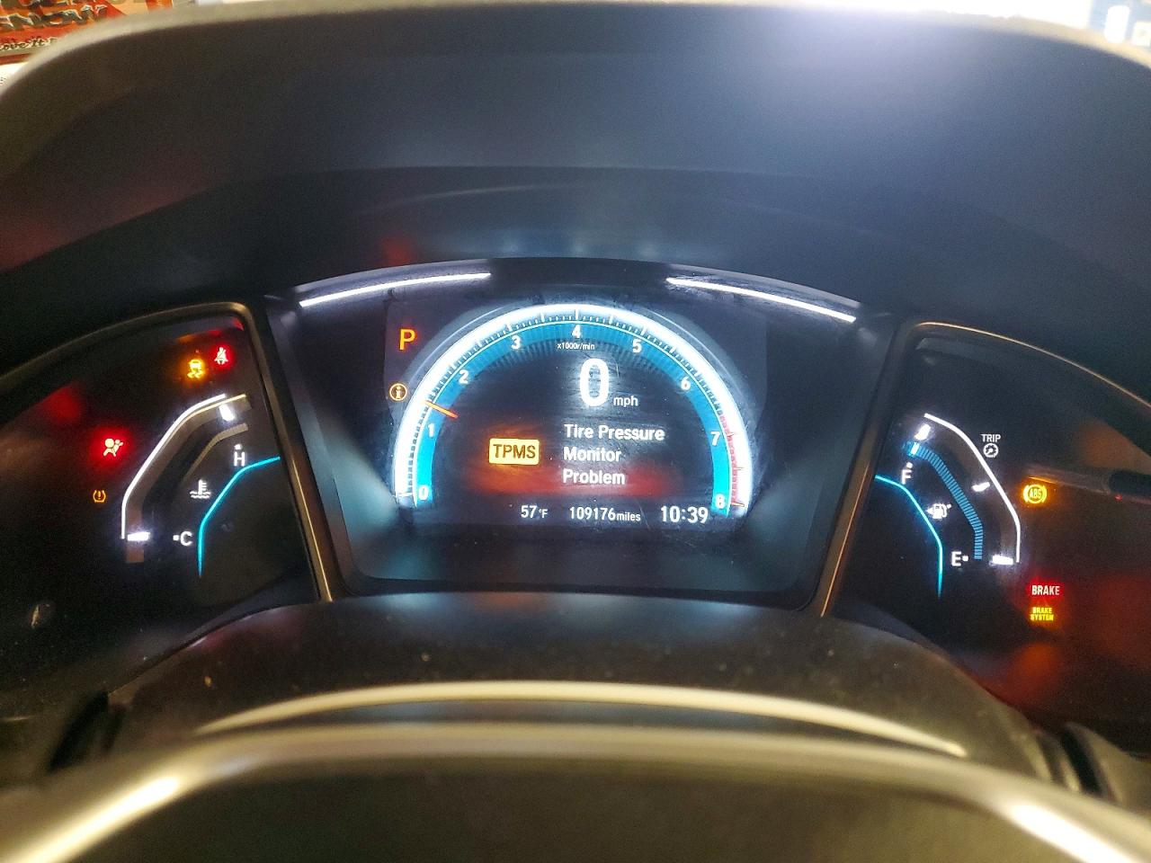 2017 HONDA CIVIC EX photo 9