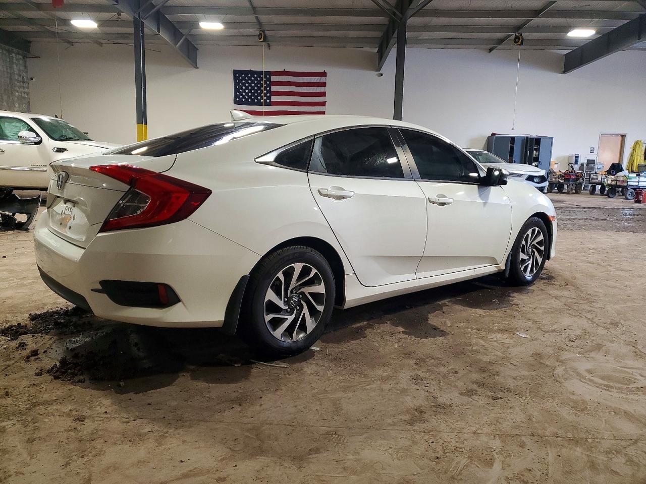 2017 HONDA CIVIC EX photo 3