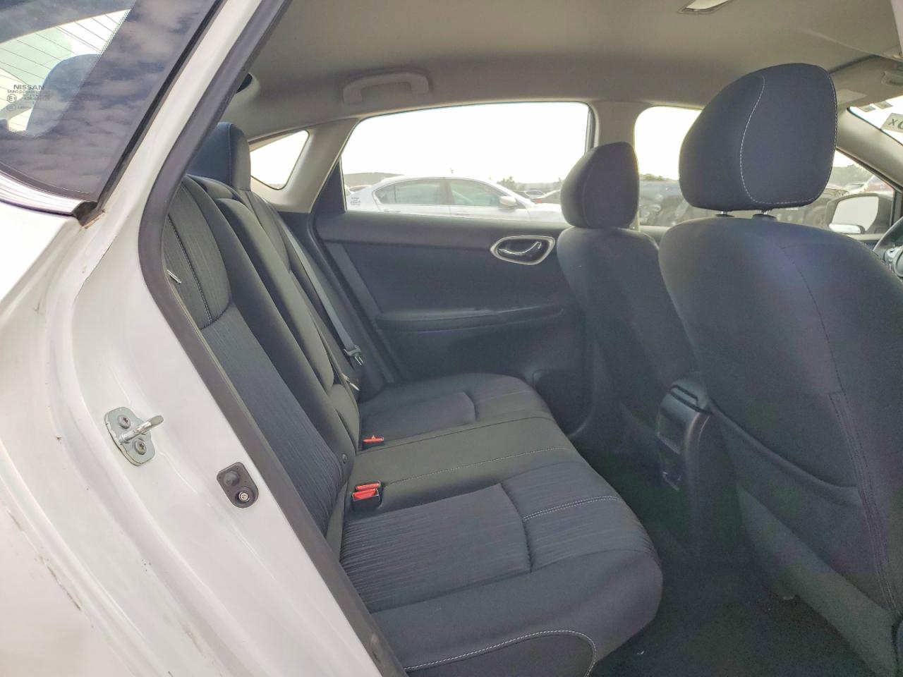 2016 NISSAN SENTRA S photo 10