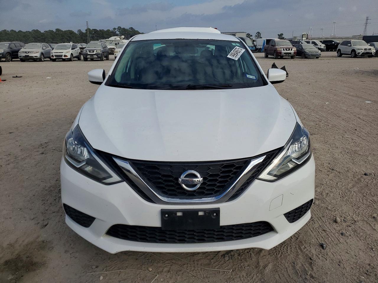2016 NISSAN SENTRA S photo 5