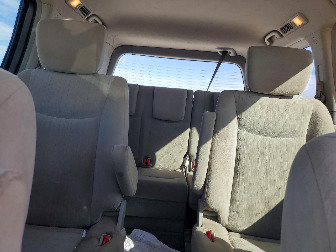 2016 NISSAN QUEST S photo 10