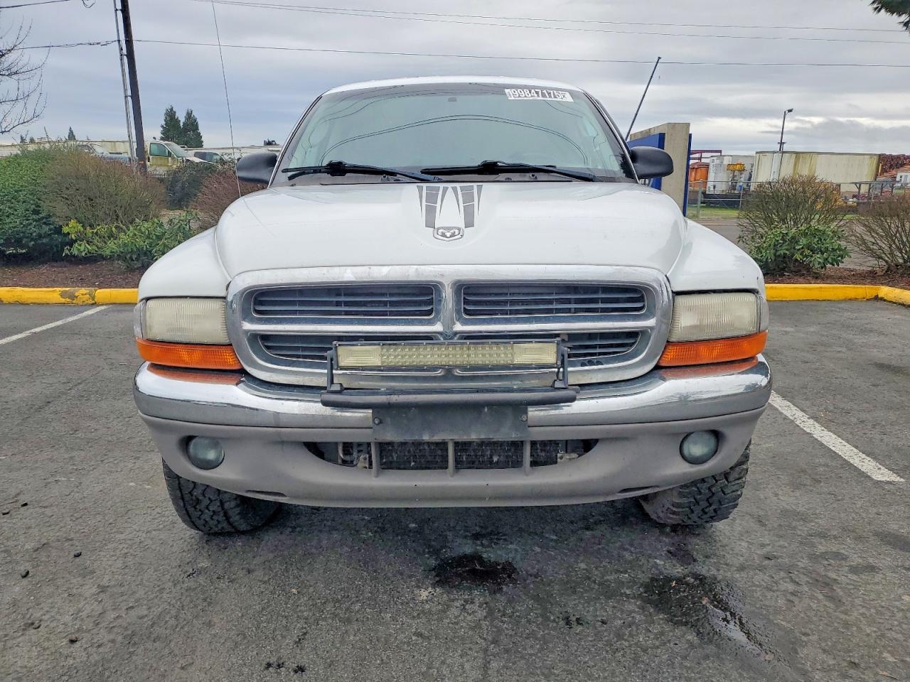 2004 DODGE DAKOTA QUAD SLT photo 5