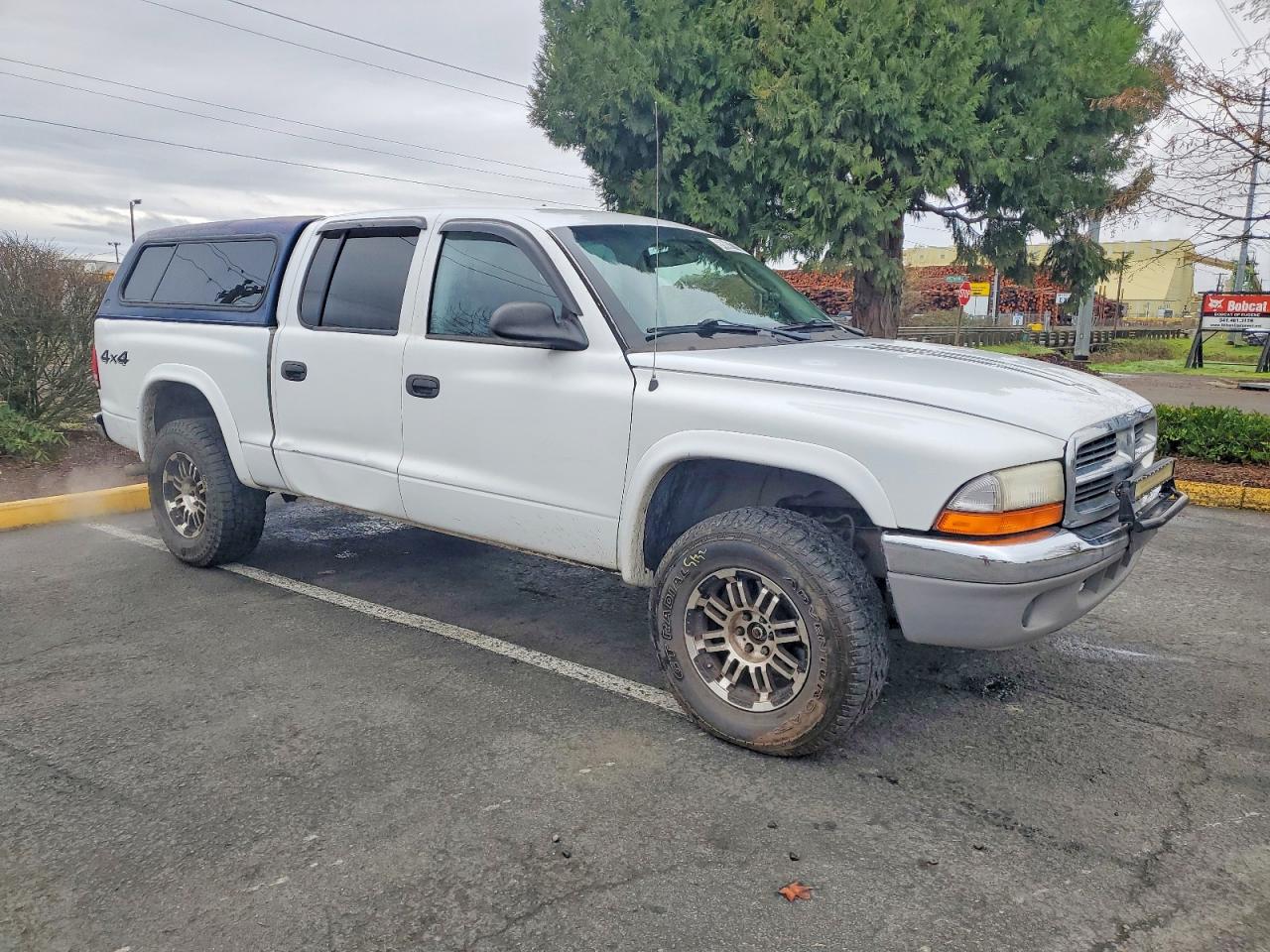 2004 DODGE DAKOTA QUAD SLT photo 4