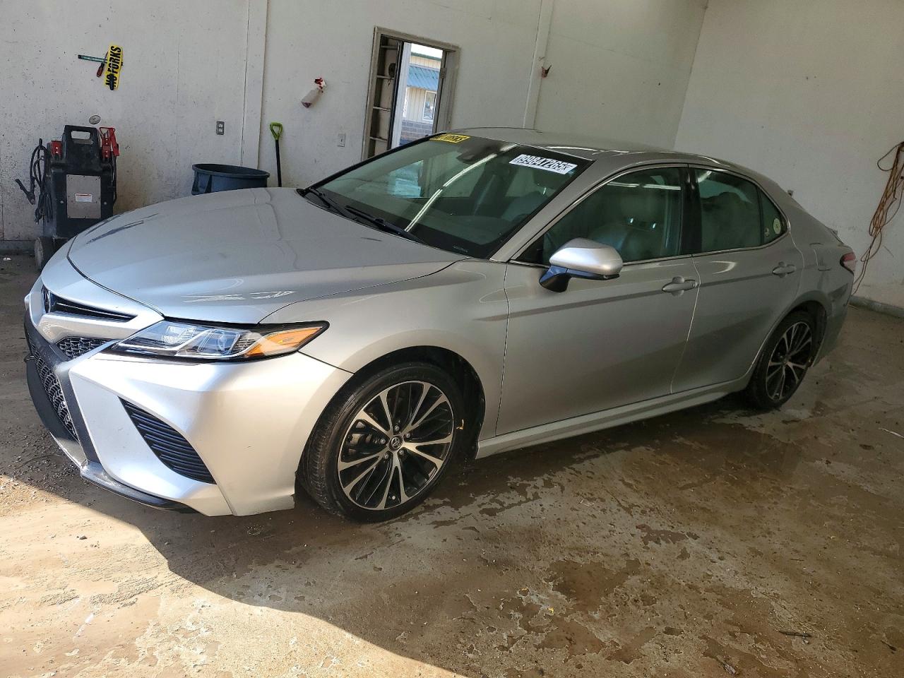 2018 TOYOTA CAMRY