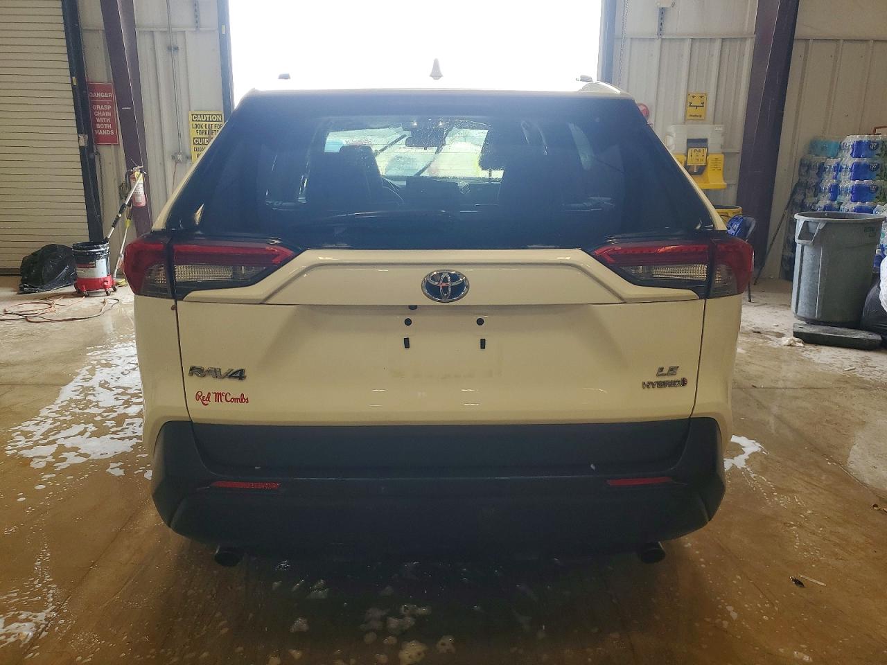 2022 TOYOTA RAV4 LE photo 6