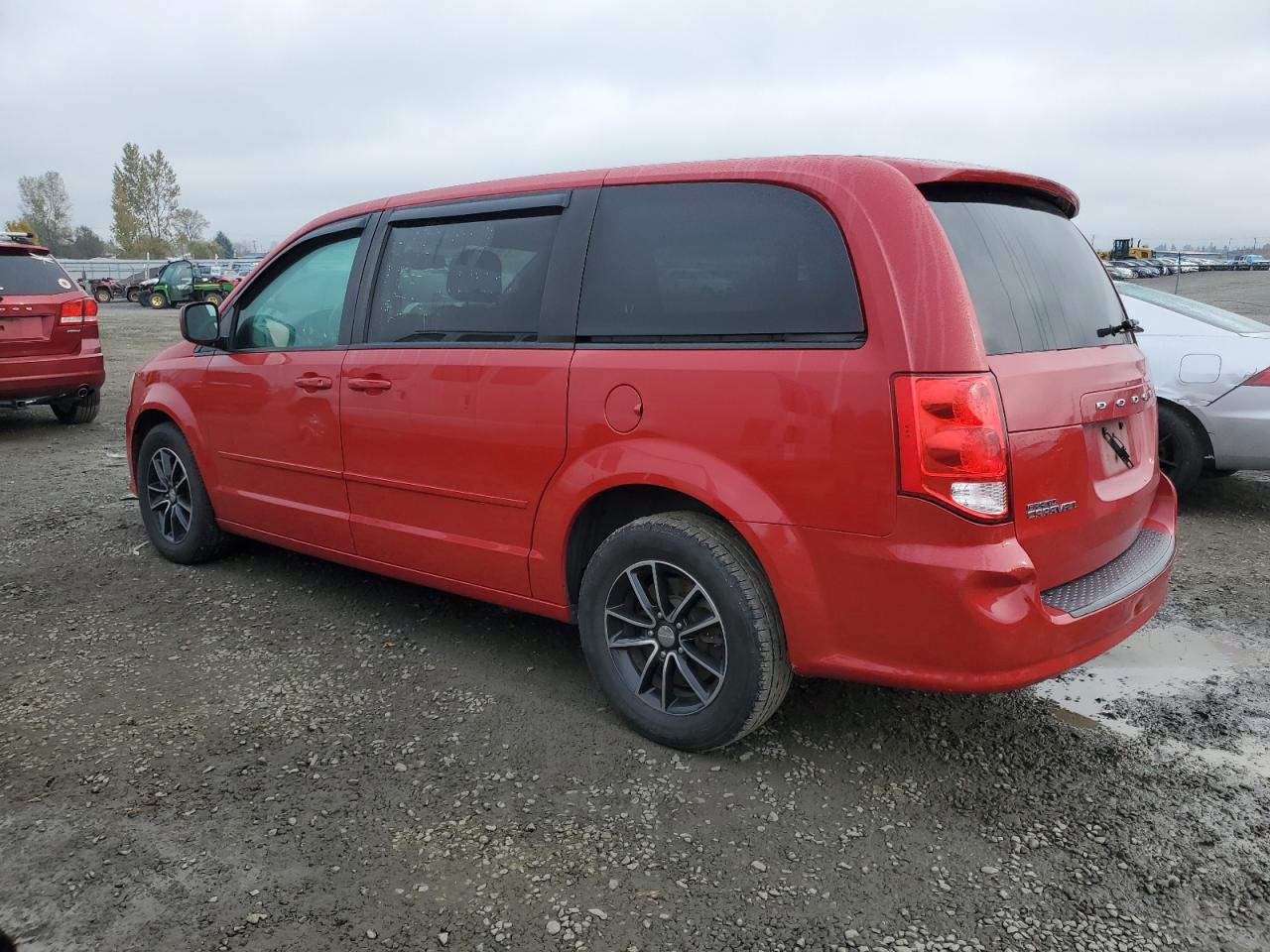 2015 DODGE GRAND CARAVAN SE photo 2