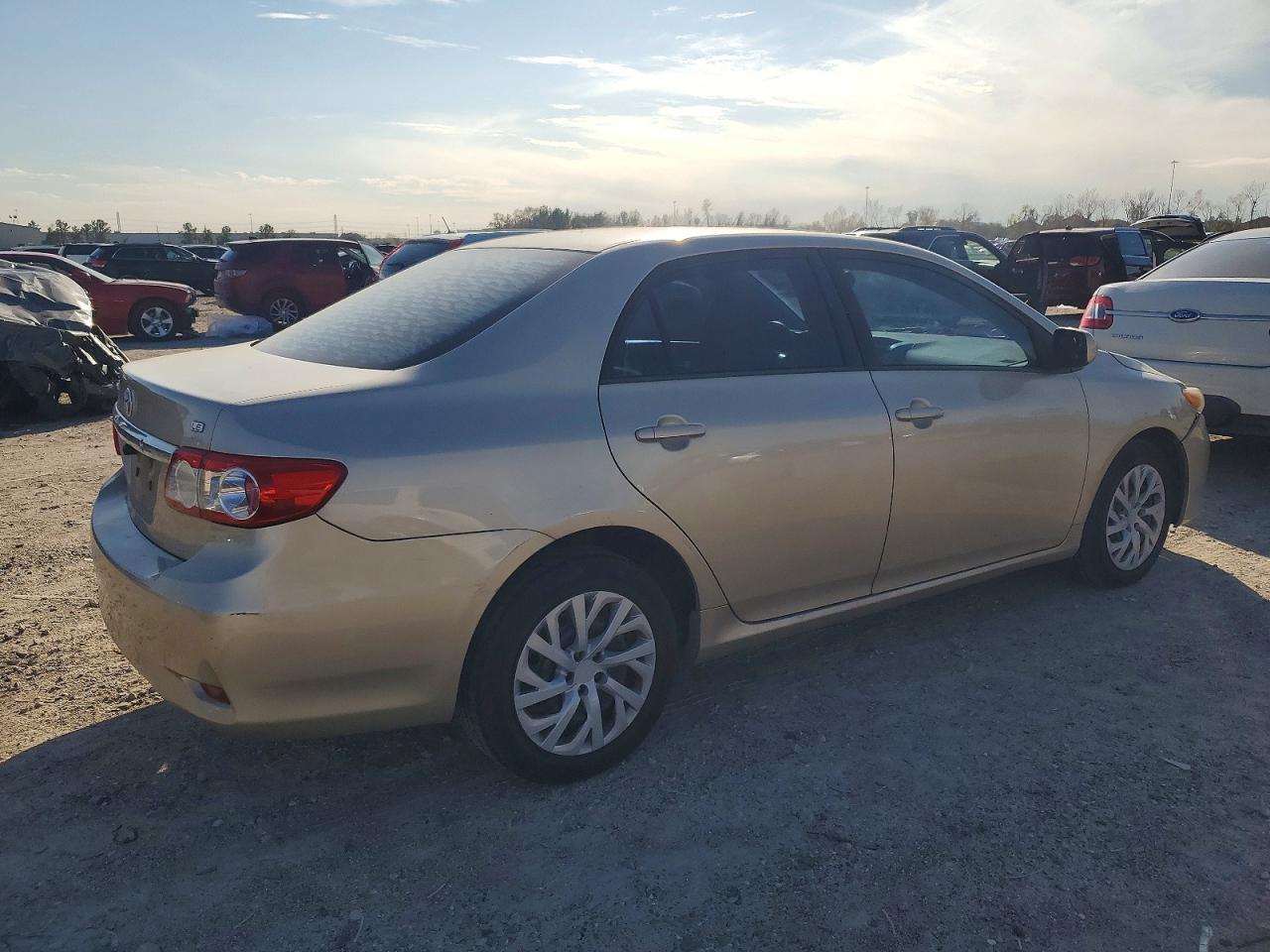 2012 TOYOTA COROLLA BASE photo 3