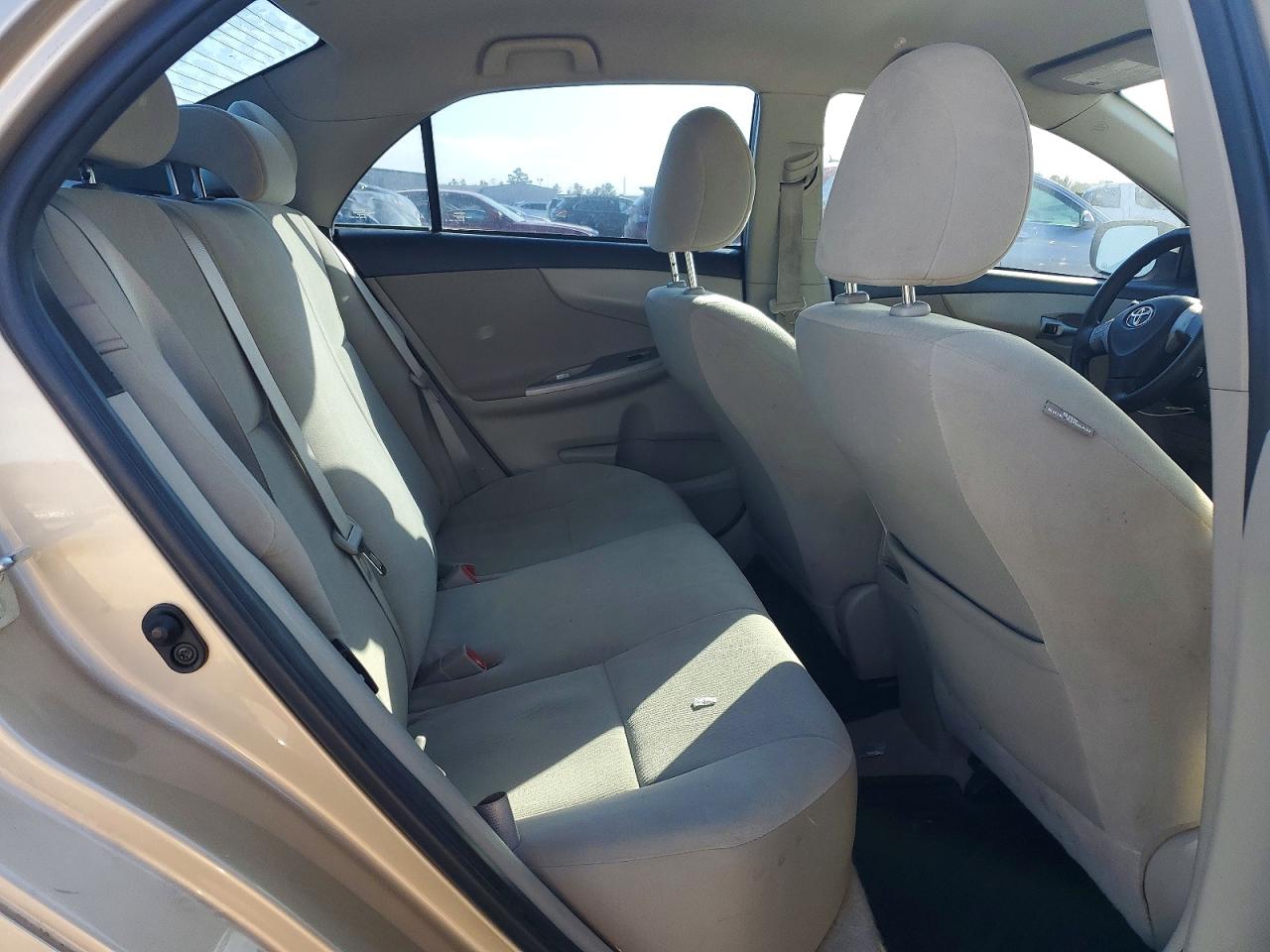 2012 TOYOTA COROLLA BASE photo 10