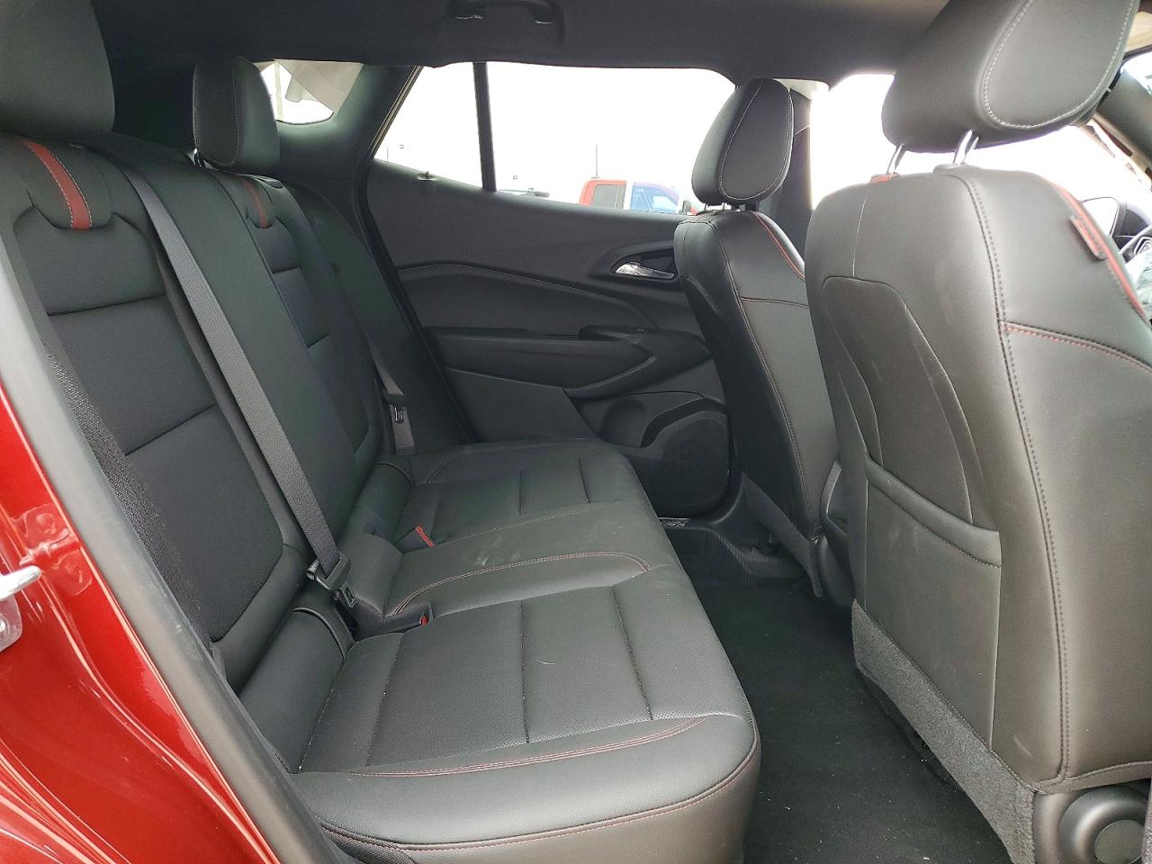 2025 CHEVROLET TRAX 2RS photo 11