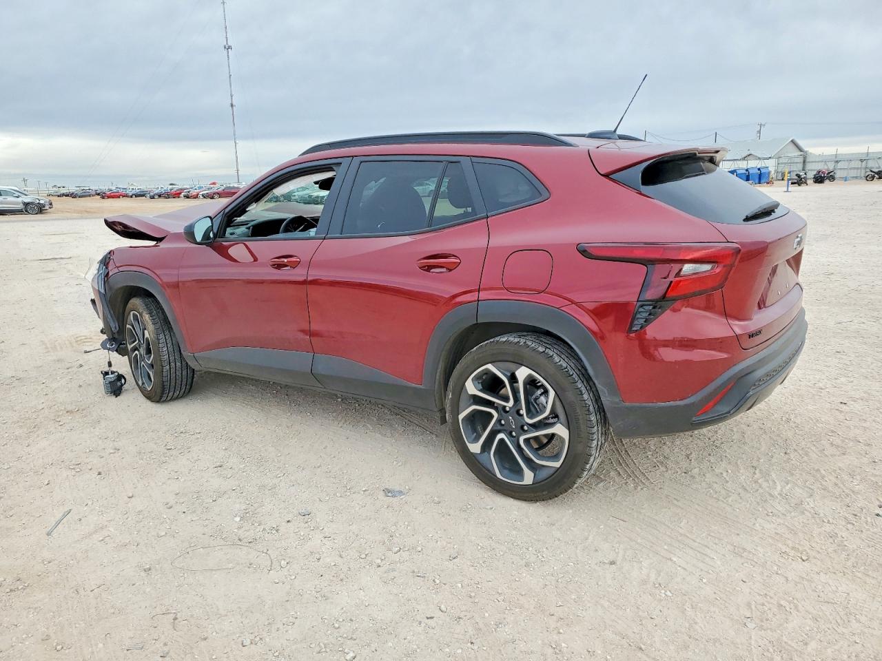 2025 CHEVROLET TRAX 2RS photo 2