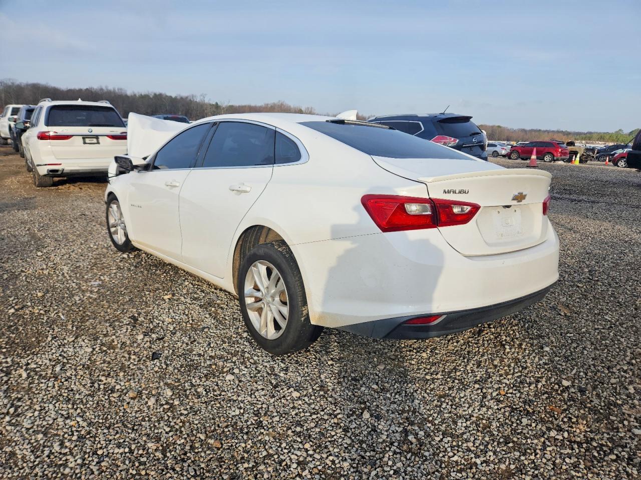 2016 CHEVROLET MALIBU LT photo 2