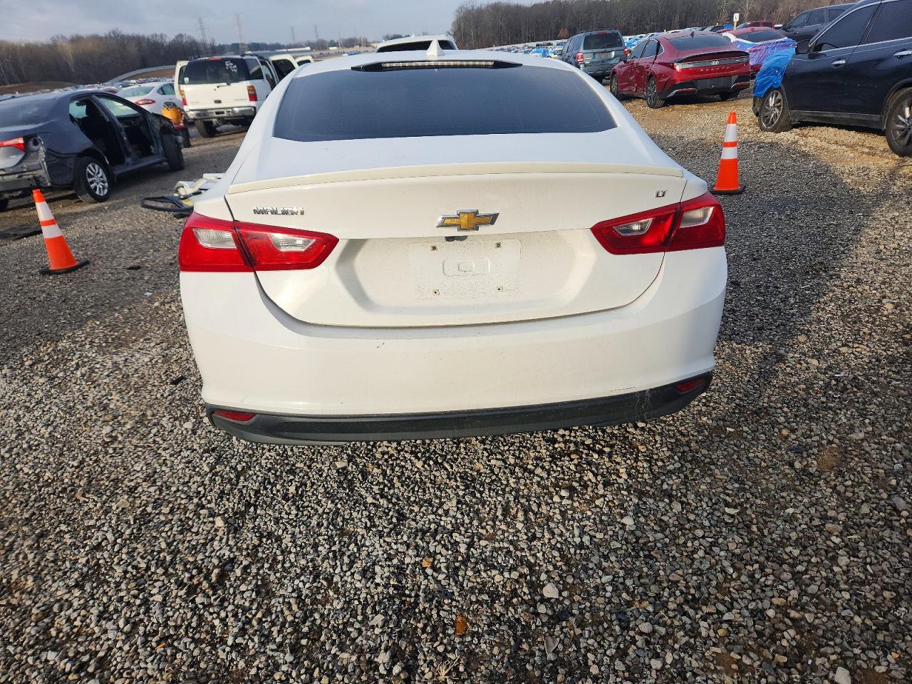2016 CHEVROLET MALIBU LT photo 6
