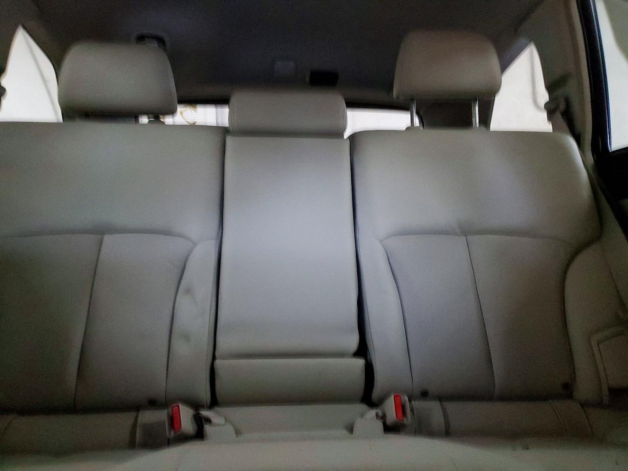 2011 SUBARU OUTBACK 2.5I LIMITED photo 10