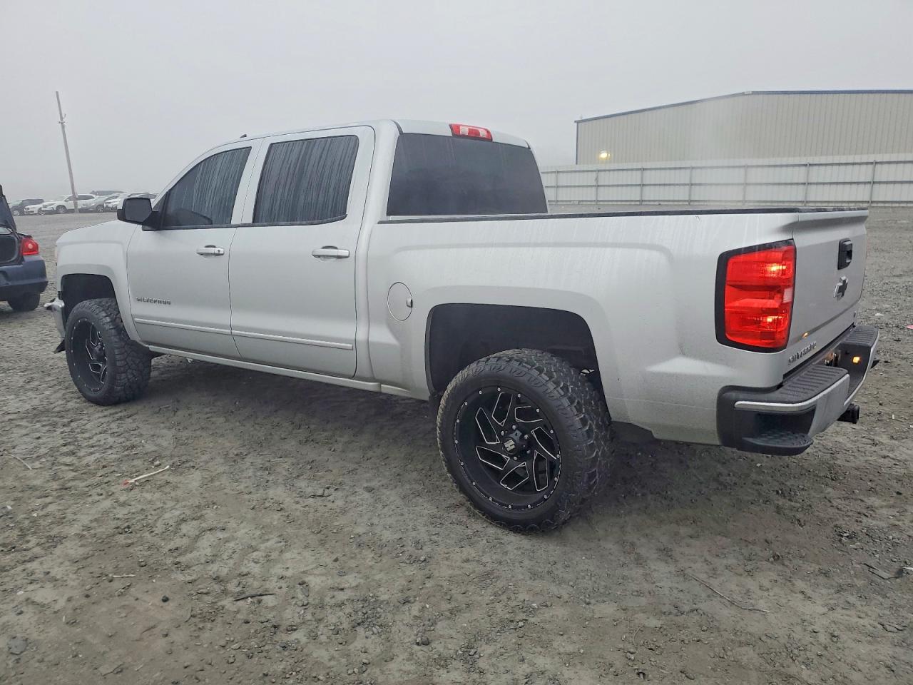 2015 CHEVROLET SILVERADO K1500 LT photo 3