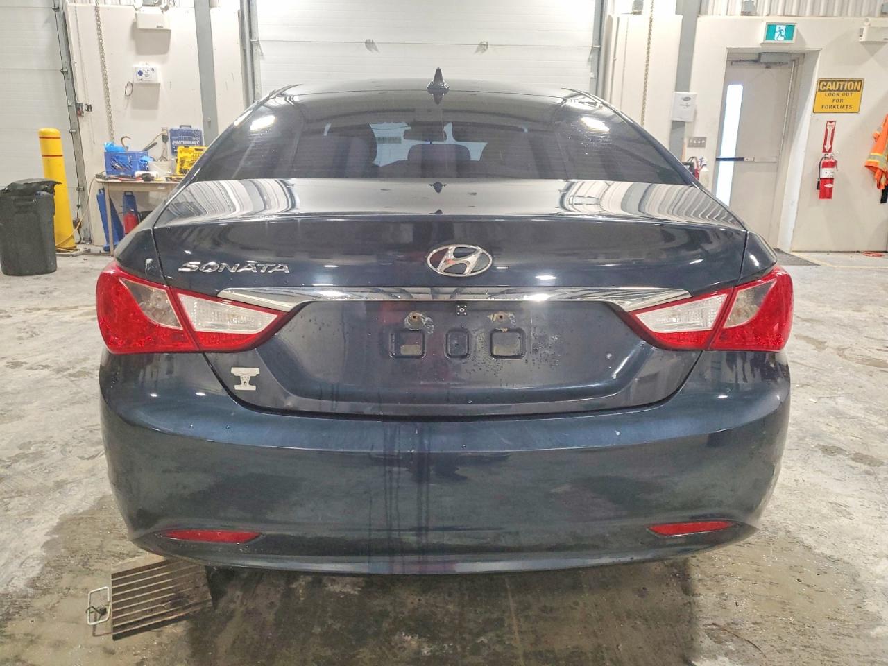2011 HYUNDAI SONATA GLS photo 6