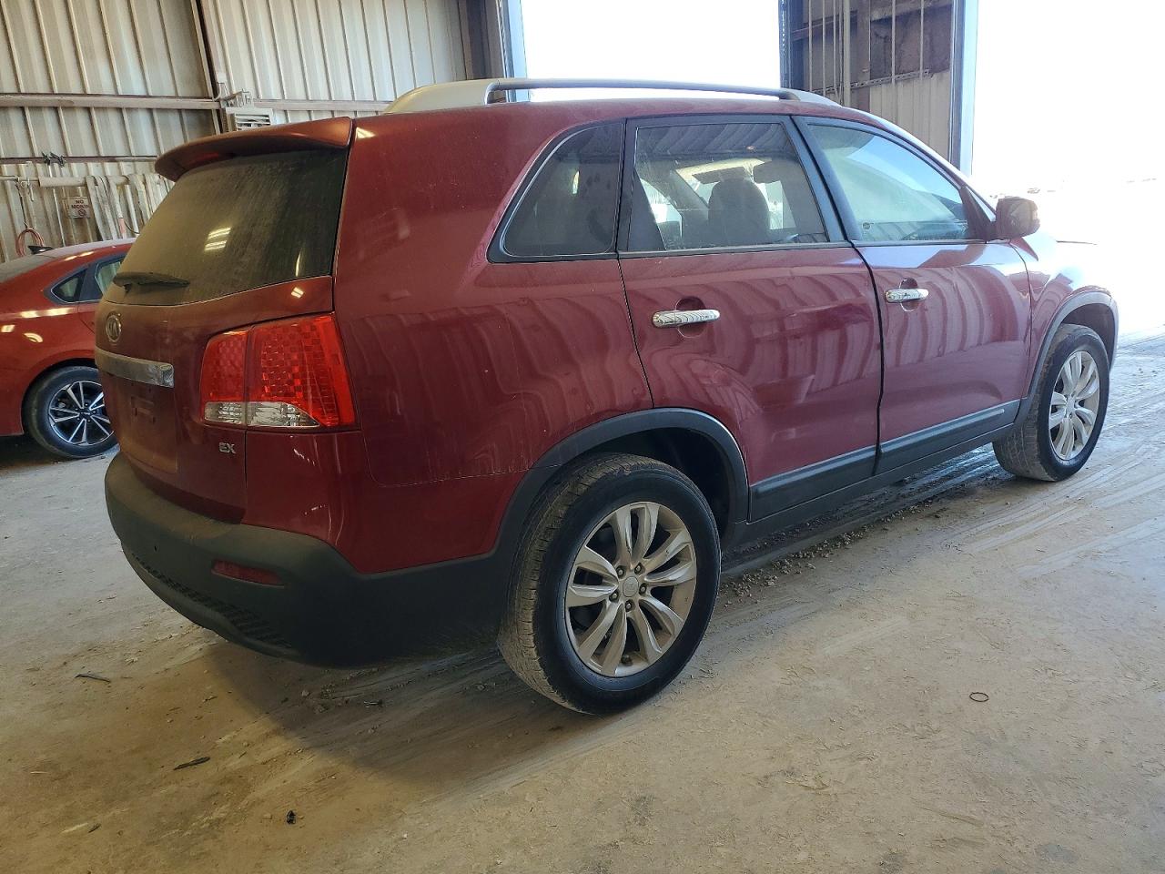 2011 KIA SORENTO photo 3