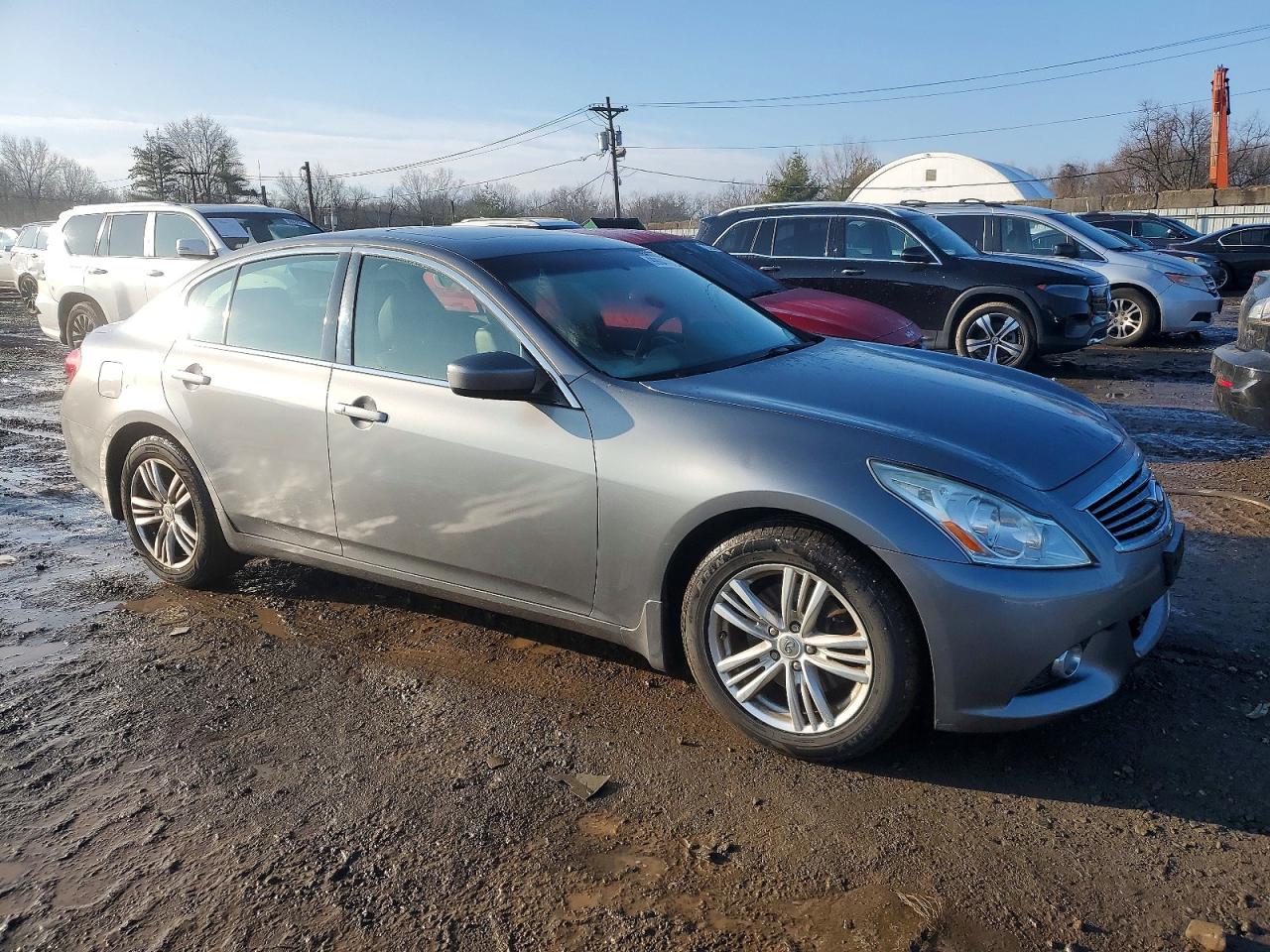 2013 INFINITI G37 photo 4