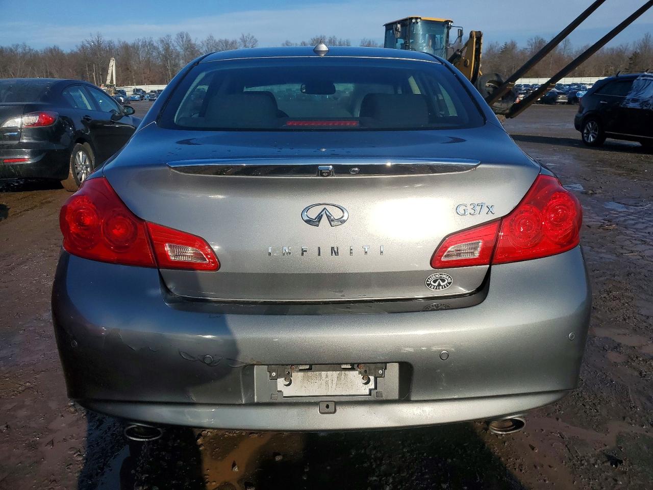 2013 INFINITI G37 photo 6