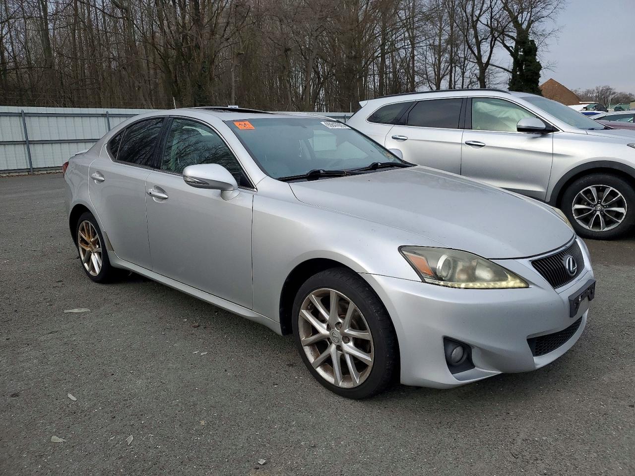 2011 LEXUS IS 250 photo 4