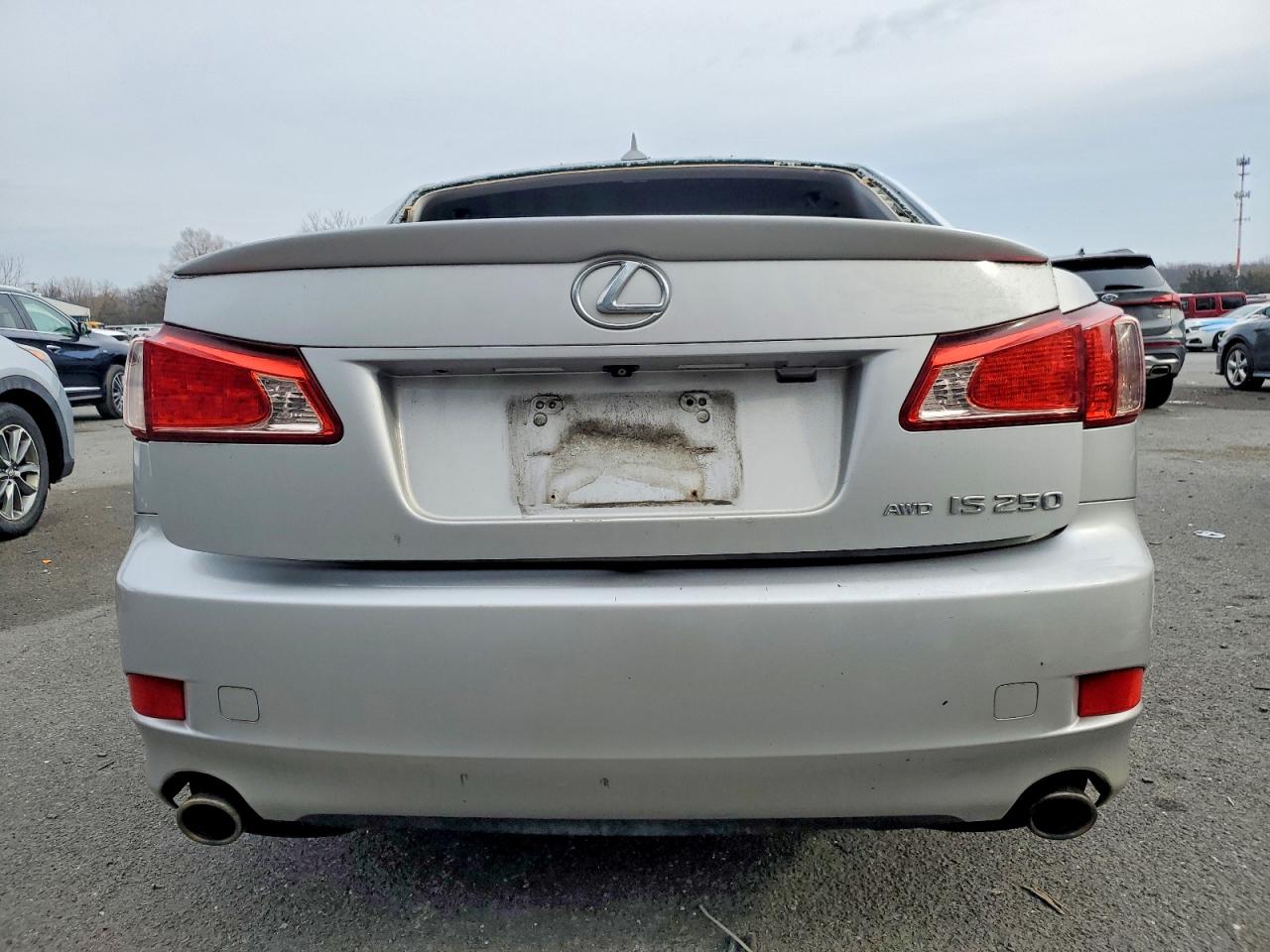 2011 LEXUS IS 250 photo 6
