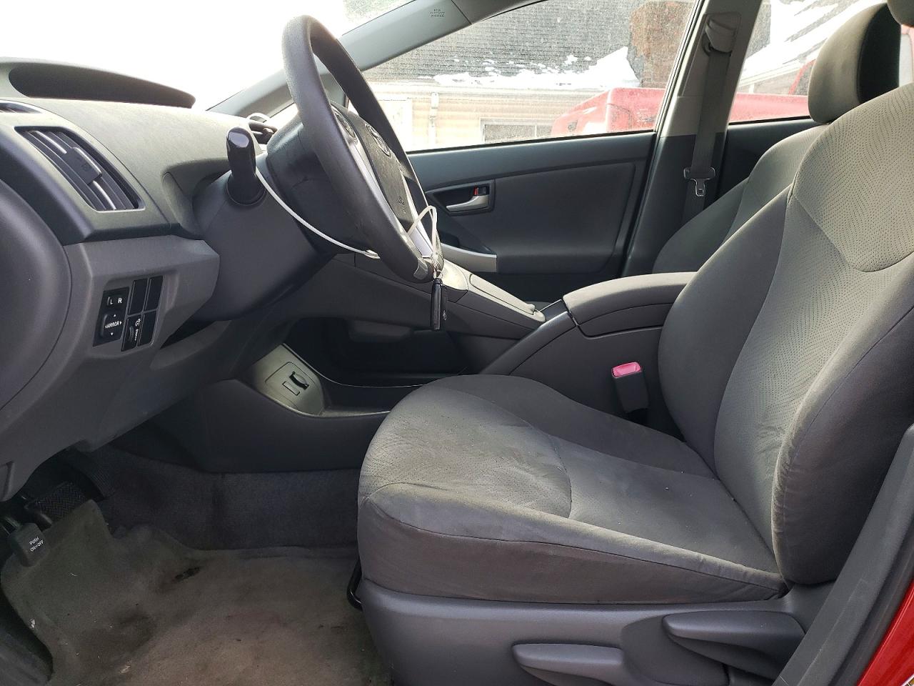 2010 TOYOTA PRIUS photo 7
