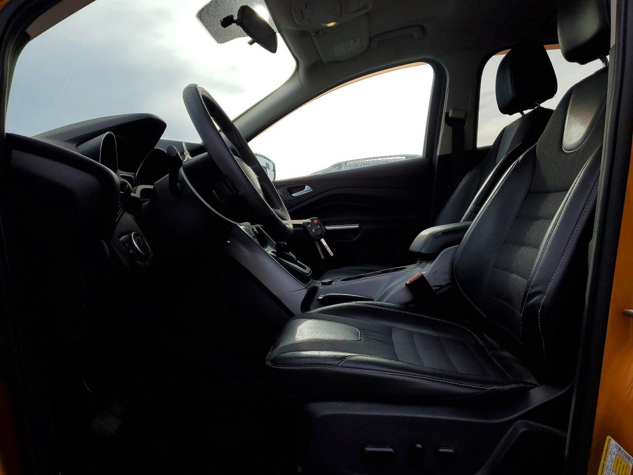 2016 FORD ESCAPE SE photo 7