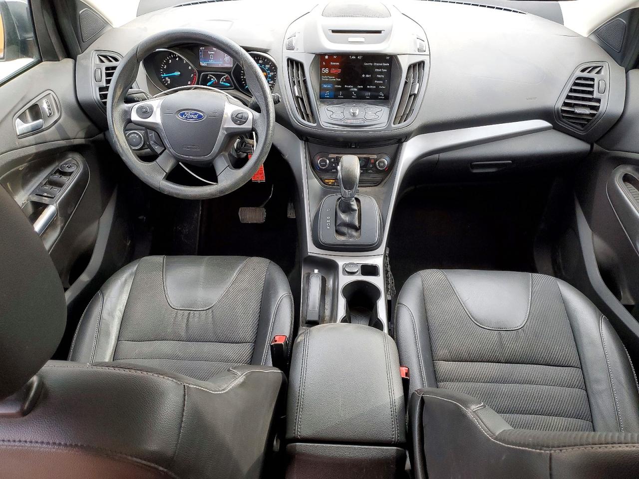 2016 FORD ESCAPE SE photo 8