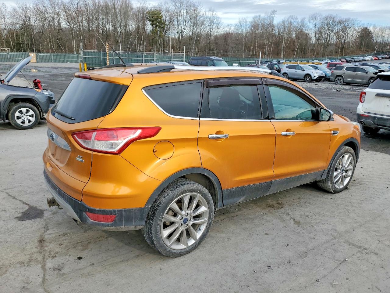 2016 FORD ESCAPE SE photo 3